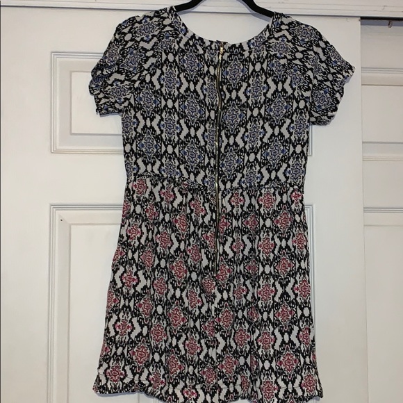 SansSouci Geometric Short Sleeve Tunic - Picture 5 of 6